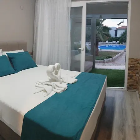 Uzgunum Evde Hasar Var Rezervasyon Alamiyorum Fethiye