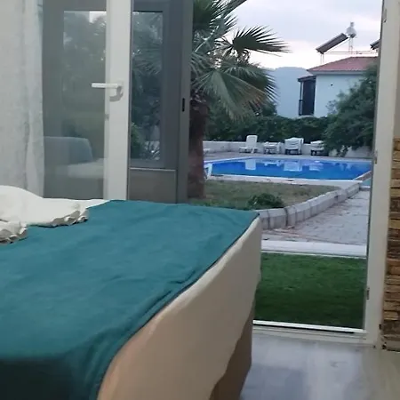 Uzgunum Evde Hasar Var Rezervasyon Alamiyorum Lejlighed